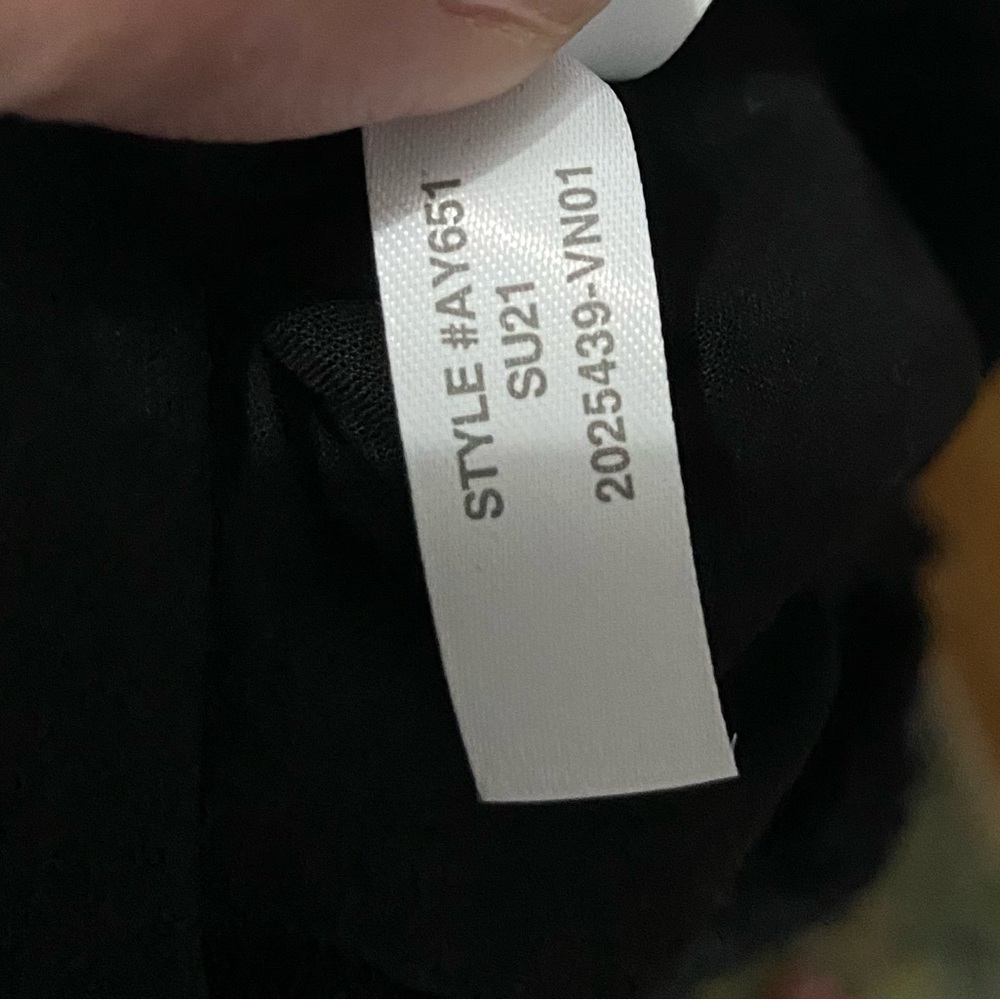 J. Crew Size Medium Black Eyelet Side-Split Skirt… - image 6